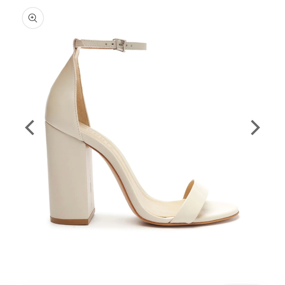 Schutz white/pearl pumps size 10